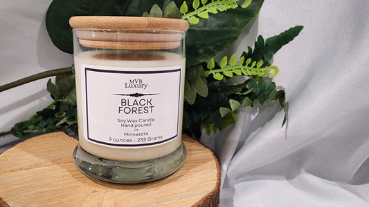 BLACK FOREST 9 OUNCE ROUND CANDLE