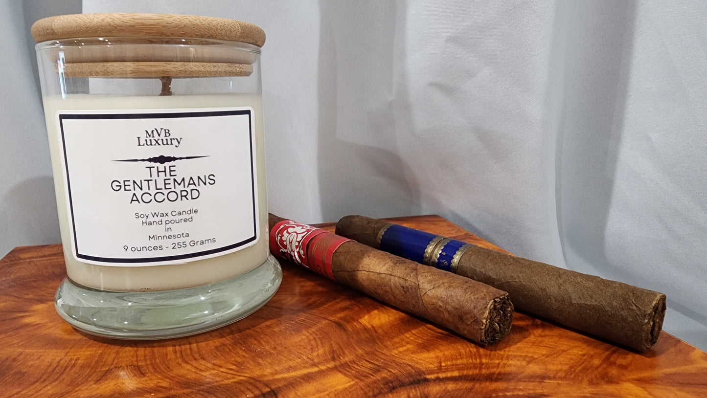 THE GENTLEMANS ACCORD 9 OUNCE ROUND CANDLE
